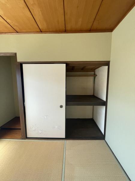 中央町貸家