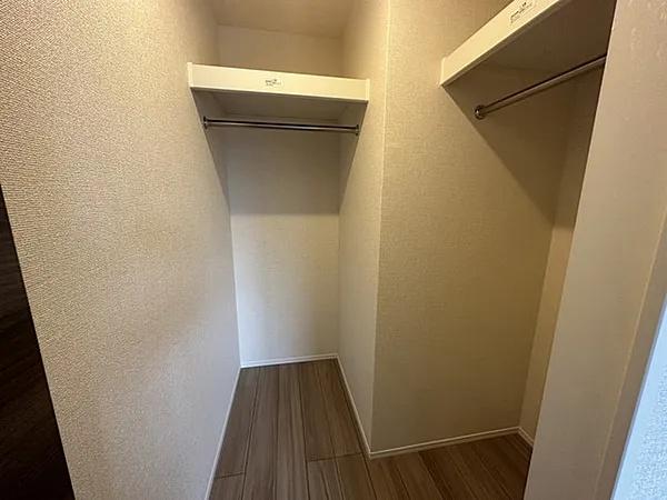 グランドレイク東条