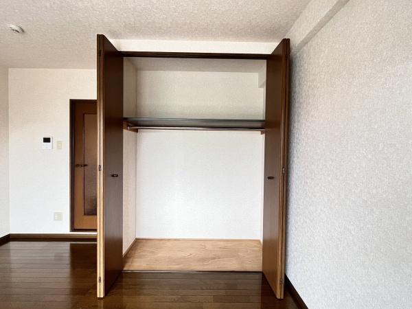 クレセント西山