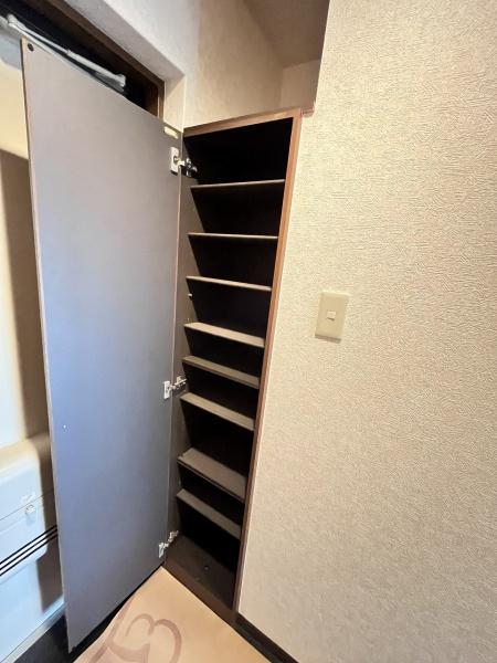 クレセント西山