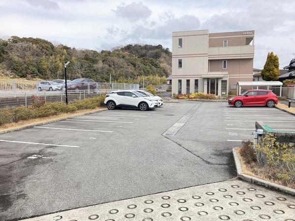 サンシャイン北神戸(駐車場)