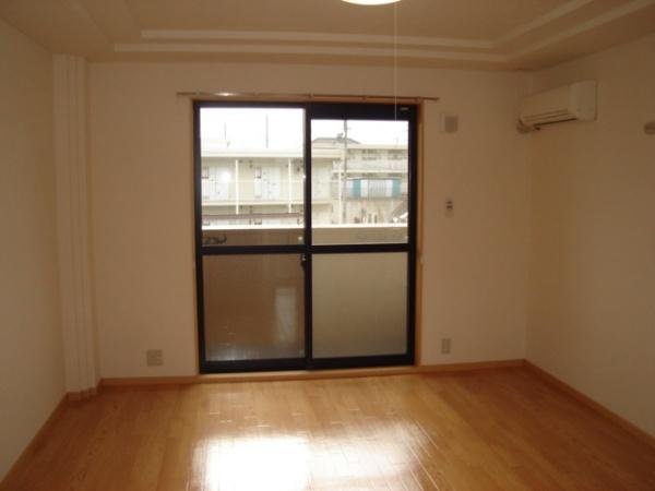 メゾン　ソレイユ