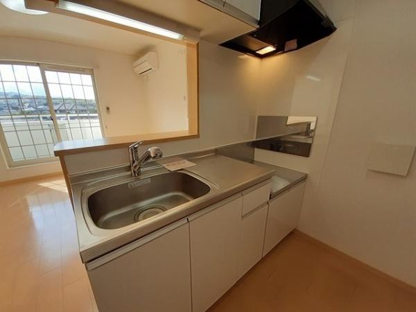 レーベンスクエアⅡ号棟