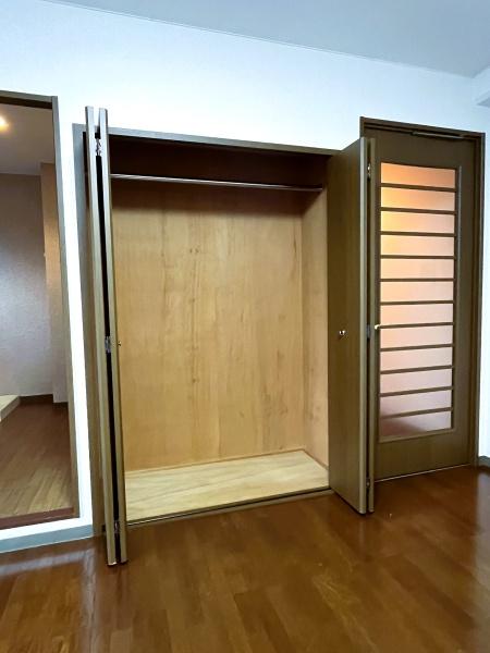 ファミーユ三田