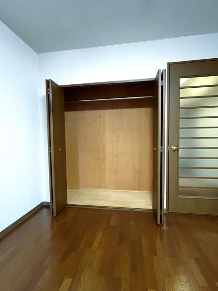 ファミーユ三田