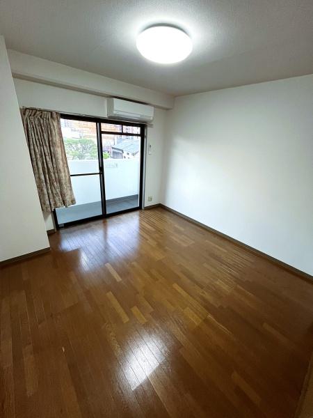 ファミーユ三田