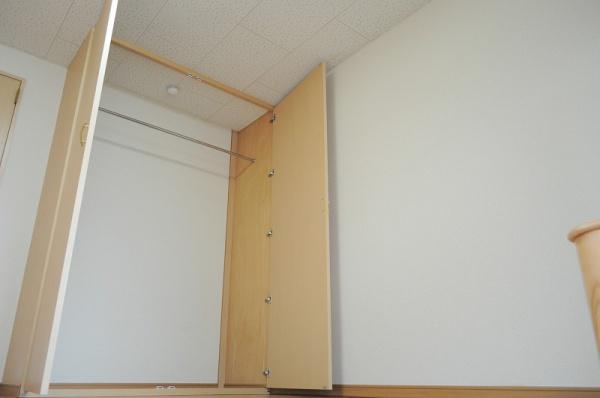 レオパレス冨田