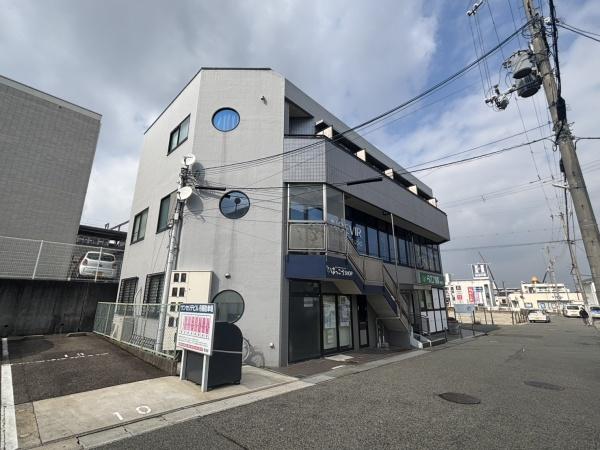 サンセリテビル