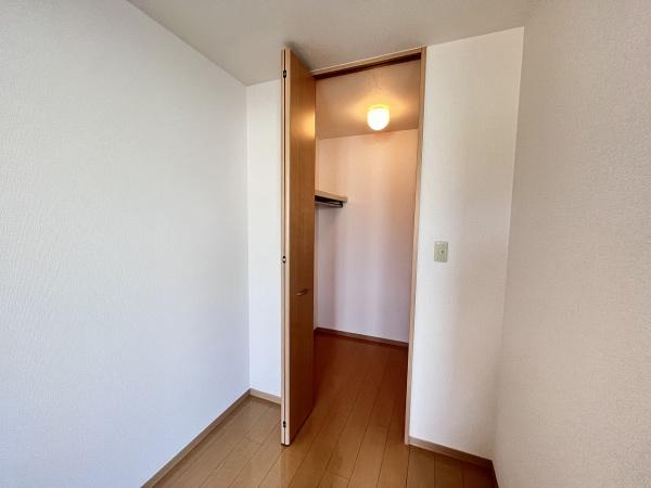 クレセントコートＢ棟