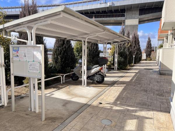 アンジュール