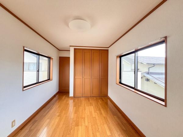 三角小屋根のファミリー戸建