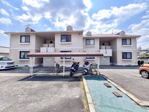 ファミールタカセ
