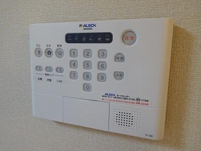 ロイヤルタウン篠山口Ａ棟