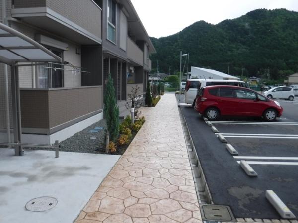 ロイヤルタウン篠山口　Ｂ棟