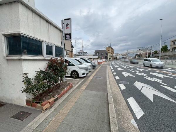 瀧野ビル1F
