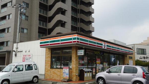 サンガーデンＡ(セブンイレブン倉敷商業高校西店)