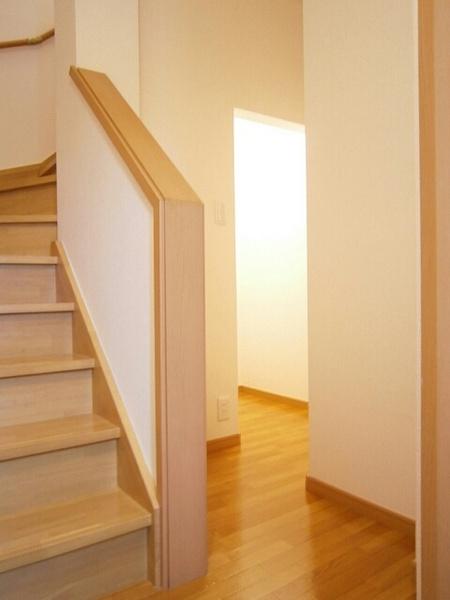 メゾン　オーブＡ