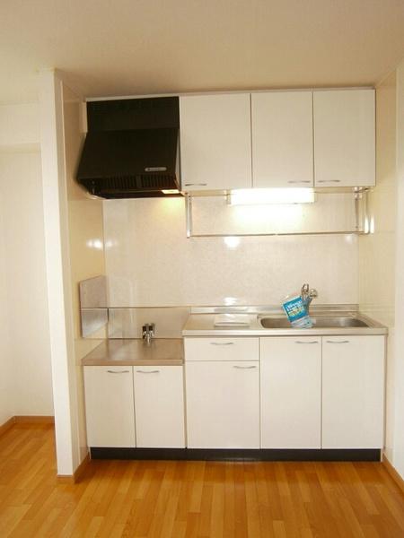 メゾン　オーブＡ