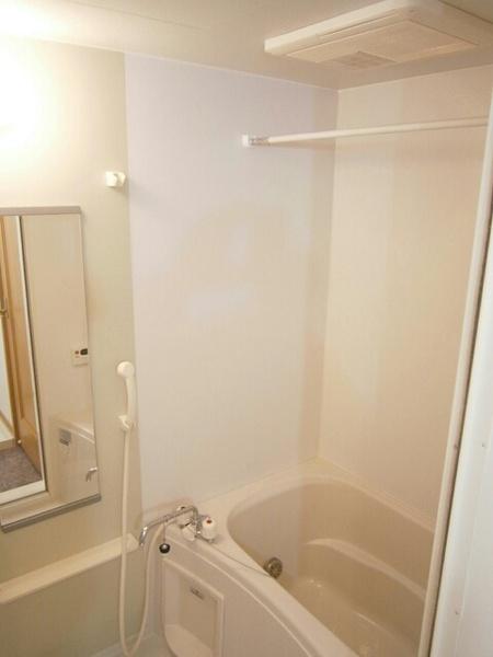 メゾン　オーブＡ