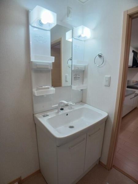 倉敷市上東のアパート