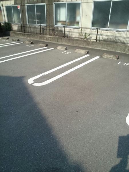 レーベン中畝３　Ａ