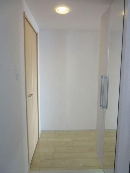 クレール壱番館(玄関)