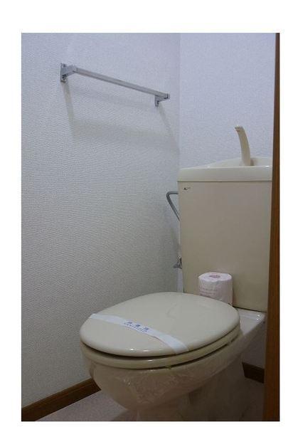 ツインシャトーＡ