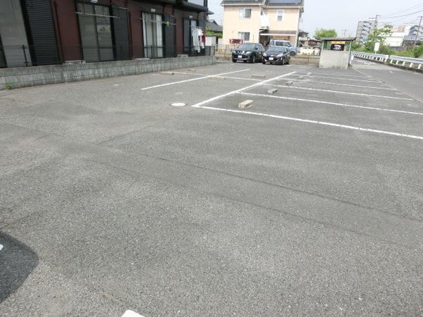 ビッグウェイ中庄　Ｂ