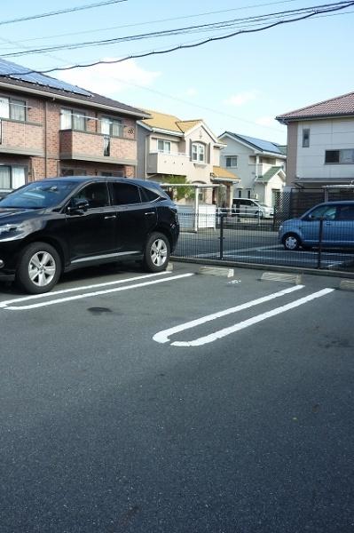 フランソレイユ(駐車場)