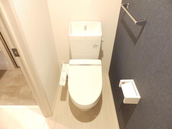 アデランテ