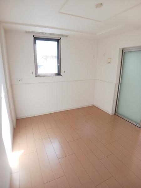 アーレア　アレス