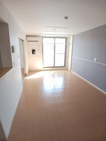 アーレア　アレス