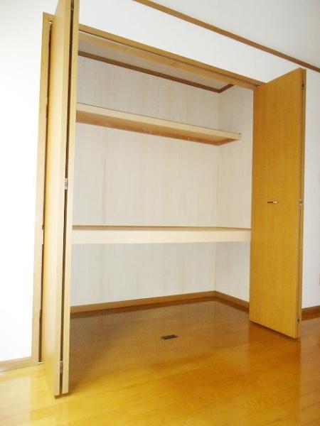 倉敷市東塚４丁目のアパート