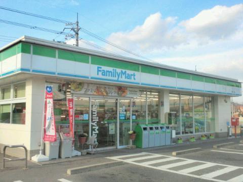 ホワイトピア難波(ファミリーマート倉敷片島店)