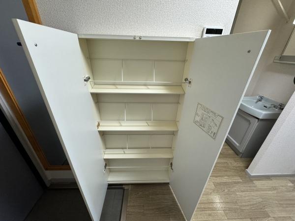 ビッグウェイ中庄　Ｂ