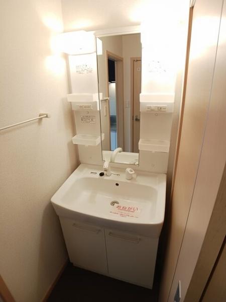 エ　サンクチュエール