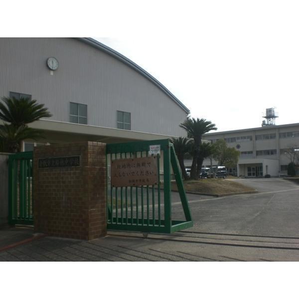 グラッチェ弐番館(倉敷市立船穂中学校)