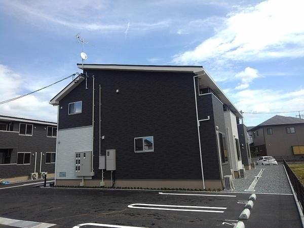 パイシーズ片島２