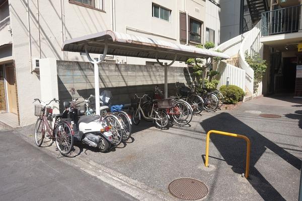 エバーグリーン内山下