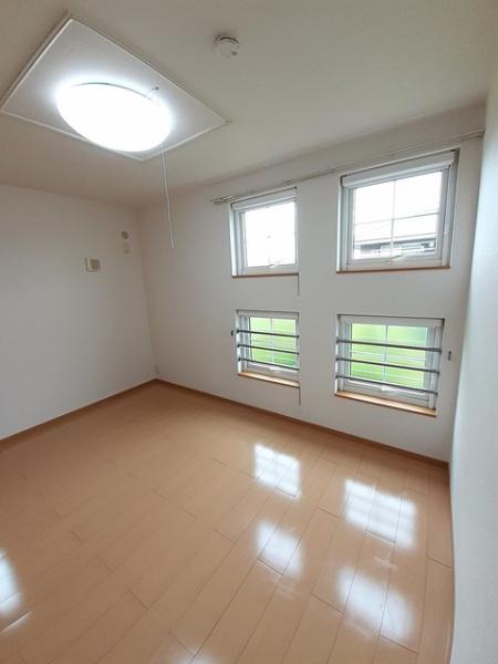 アパルトマン　リシェス