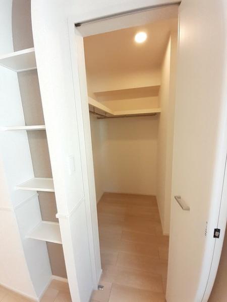 リブロン倉敷(収納)