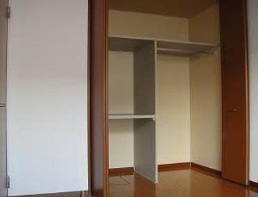 ノースヴェレッジⅣ　B棟