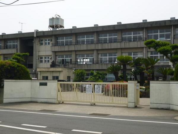 コンソラトゥール(倉敷市立郷内中学校)