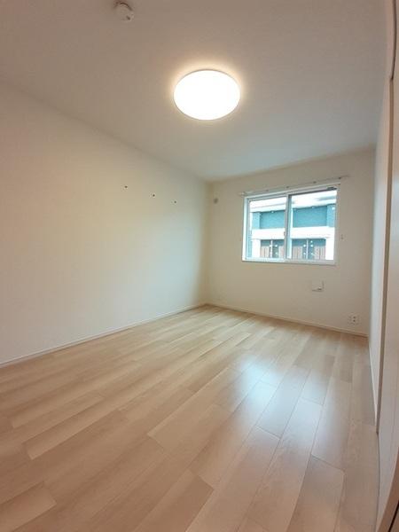 ニュー・エンブレムＢ