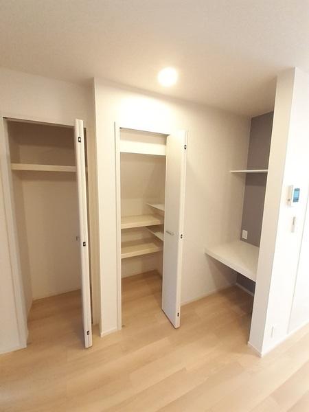 ニュー・エンブレムＢ