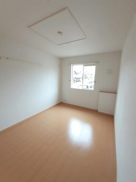ヴィラージュ弐番館