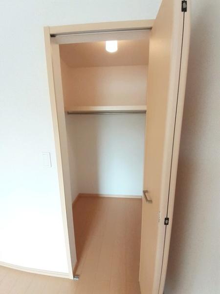 ヴィラージュ弐番館