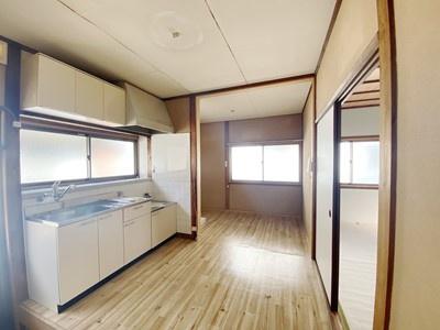 亀山貸家　北東
