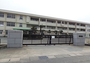 ニンナ・ナンナ　C棟(倉敷市立福田中学校)