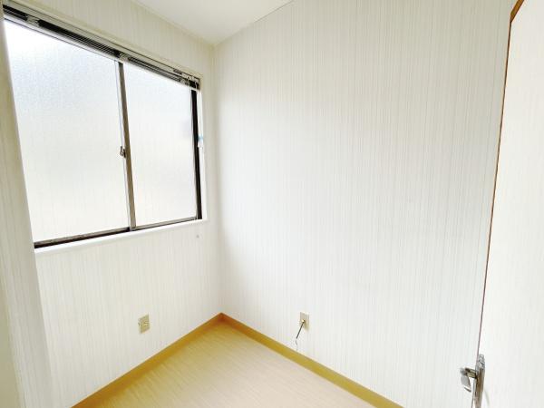 東弥生町